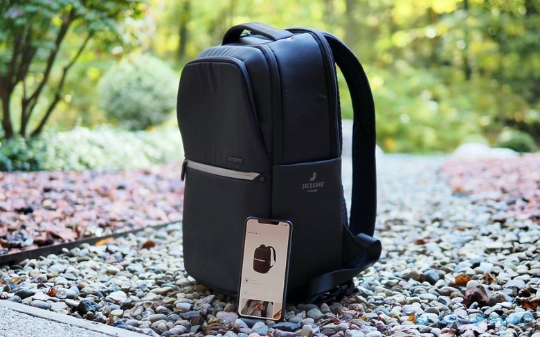 Samsonite-Konnect-i-Smart-Backpack [รีวิว] 10 แกดเจ็ตสุดล้ำที่ช่วยให้ชีวิตง่ายขึ้นในปี 2025